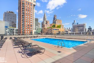 300 E 40th St Apt 6N, New York City, NY 10016