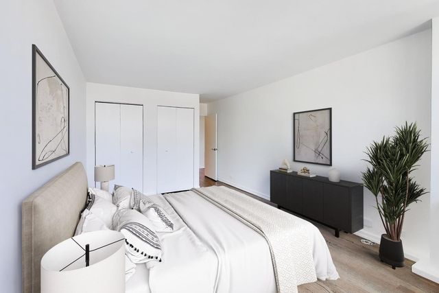 555 W CORNELIA Avenue 1511, Chicago, IL 60657