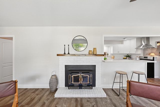 8820 Sunset Ave, Fair Oaks, CA 95628