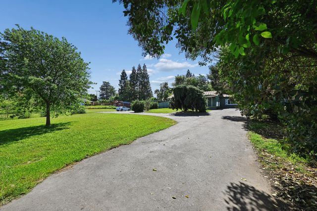 8820 Sunset Ave, Fair Oaks, CA 95628