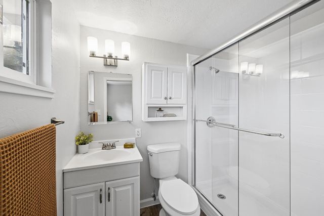 8820 Sunset Ave, Fair Oaks, CA 95628