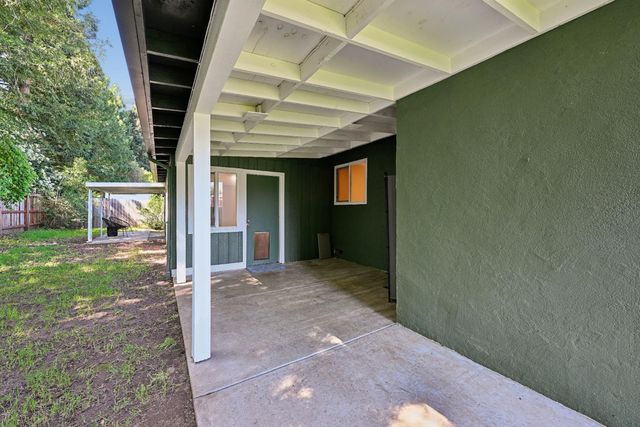 8820 Sunset Ave, Fair Oaks, CA 95628