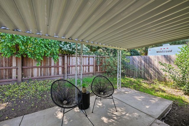 8820 Sunset Ave, Fair Oaks, CA 95628