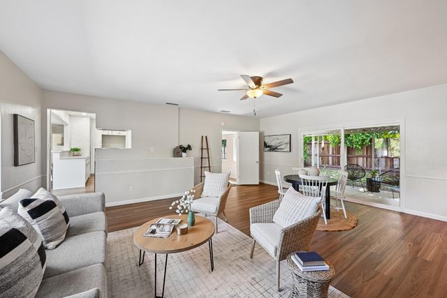 8820 Sunset Ave, Fair Oaks, CA 95628