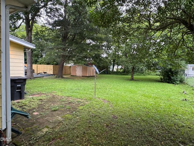 316 Atwater Street, Burlington, NC 27215