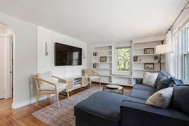 17 Melvern Rd, Abington, MA 02351