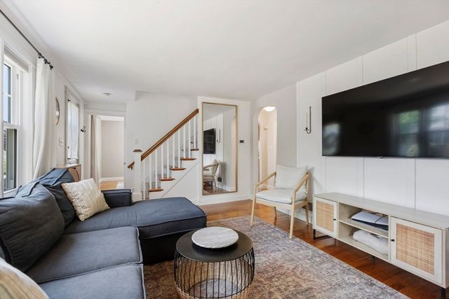 17 Melvern Rd, Abington, MA 02351