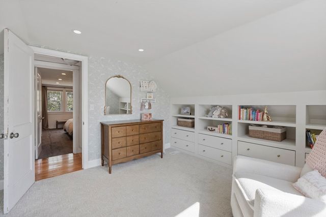 17 Melvern Rd, Abington, MA 02351
