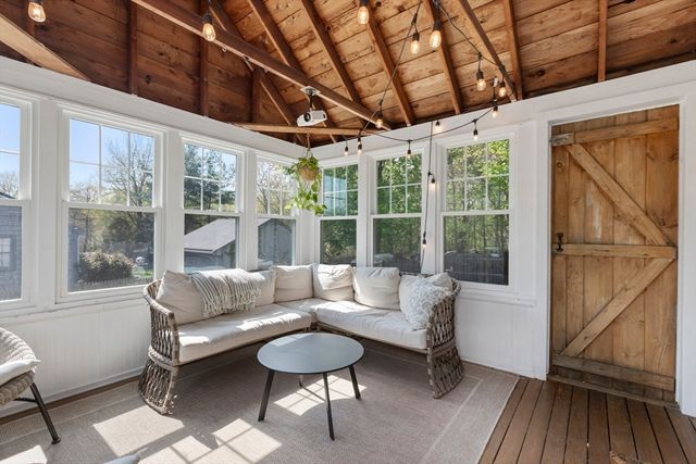 17 Melvern Rd, Abington, MA 02351