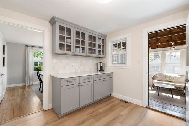 17 Melvern Rd, Abington, MA 02351