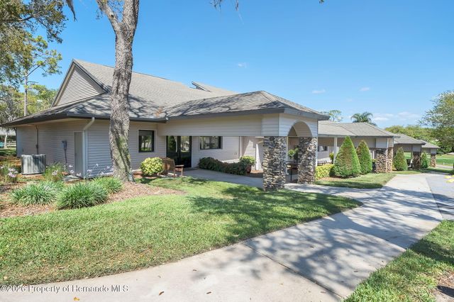 1424 Pinewood Hills Court, Spring Hill, FL 34606
