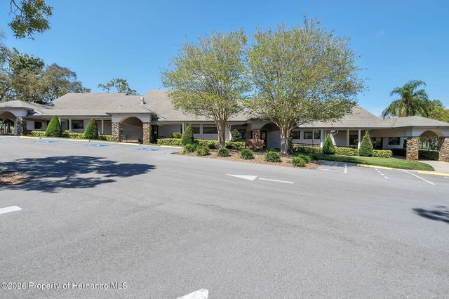 1424 Pinewood Hills Court, Spring Hill, FL 34606