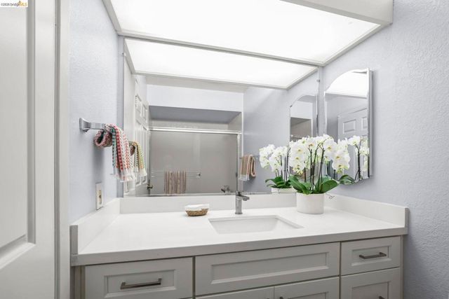 21062 Gary Dr 118, Hayward, CA 94546