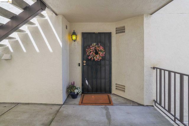 21062 Gary Dr 118, Hayward, CA 94546