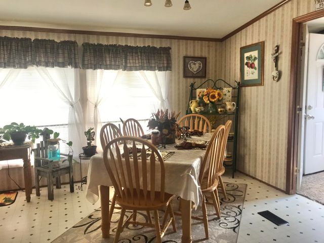 686 KY 827 Highway, Greenup, KY 41144