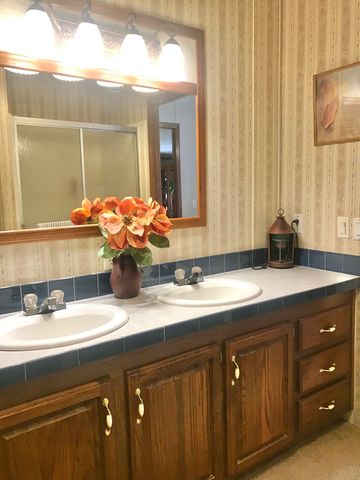 686 KY 827 Highway, Greenup, KY 41144