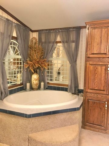 686 KY 827 Highway, Greenup, KY 41144