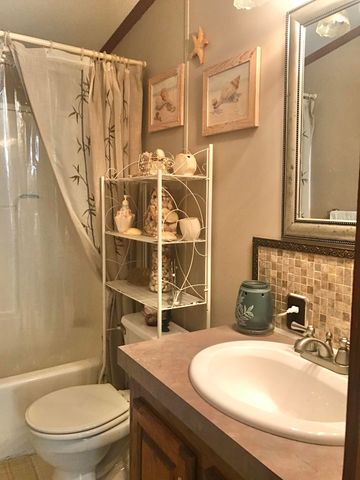 686 KY 827 Highway, Greenup, KY 41144