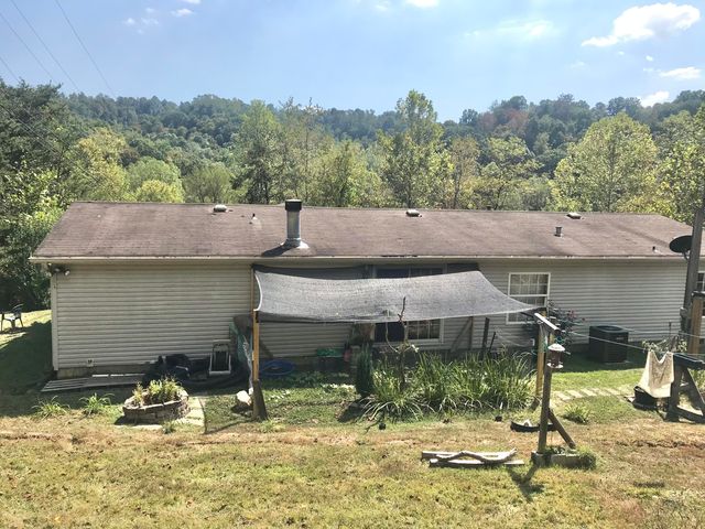 686 KY 827 Highway, Greenup, KY 41144