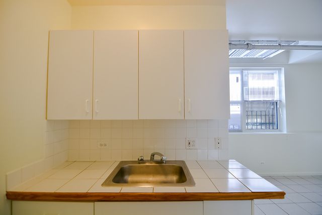 4241 N KENMORE Avenue G6, Chicago, IL 60613