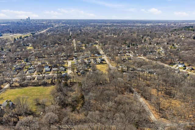3801 Dubuque Avenue, Des Moines, IA 50317