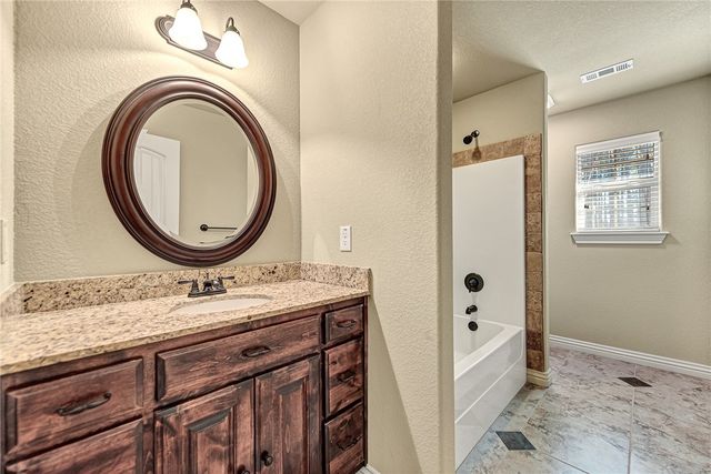 10 Martha Circle, Bella Vista, AR 72715