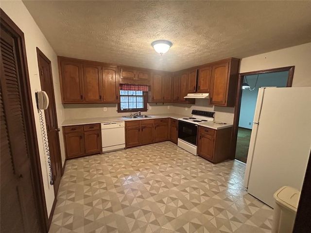 8896 Hickory Hollow Drive, Douglasville, GA 30135