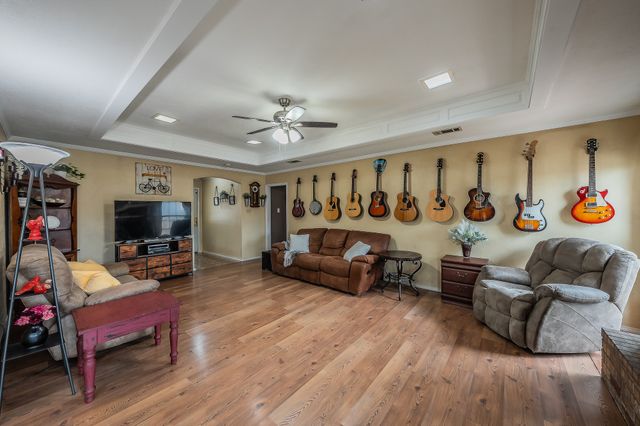 748 Regency Drive, Hurst, TX 76054