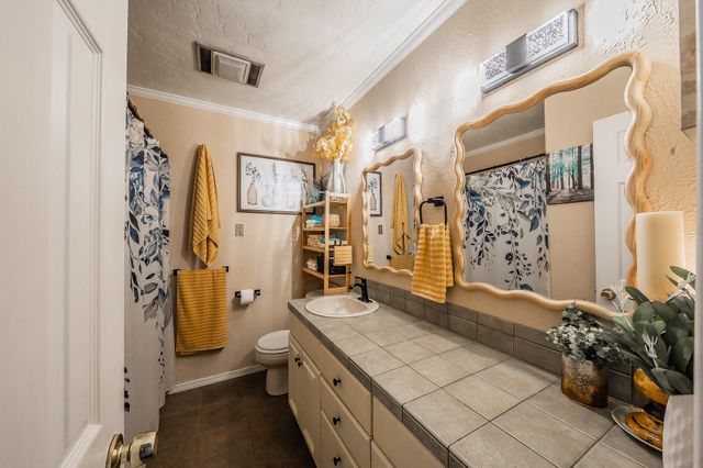 748 Regency Drive, Hurst, TX 76054