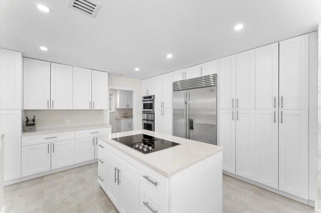 18 Nurmi Drive, Fort Lauderdale, FL 33301