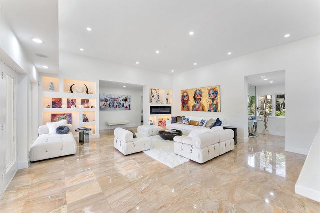 18 Nurmi Drive, Fort Lauderdale, FL 33301