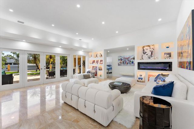 18 Nurmi Drive, Fort Lauderdale, FL 33301