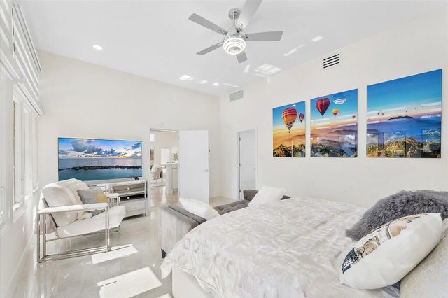 18 Nurmi Drive, Fort Lauderdale, FL 33301