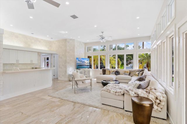 18 Nurmi Drive, Fort Lauderdale, FL 33301