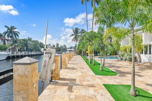18 Nurmi Drive, Fort Lauderdale, FL 33301