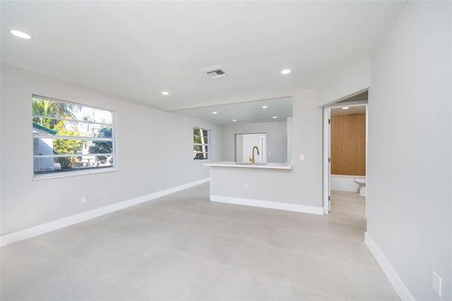 1161 NW 105th Terrace, Miami, FL 33150