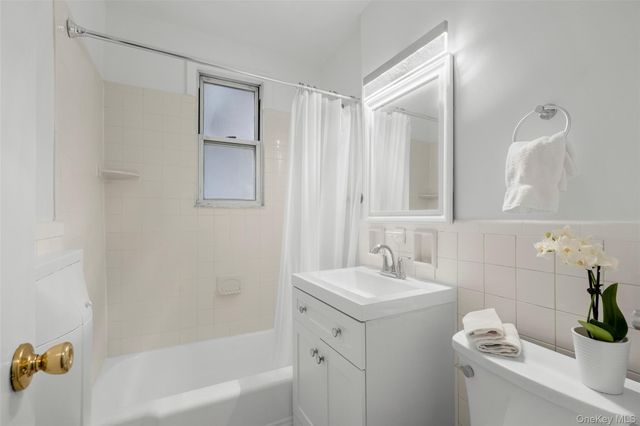 315 Palmer Terrace 1E, Mamaroneck, NY 10543