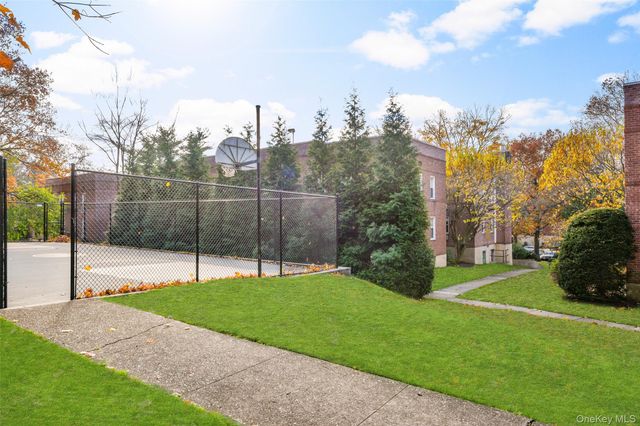 315 Palmer Terrace 1E, Mamaroneck, NY 10543