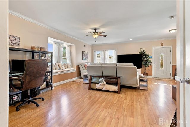 1603 W Maplewood Road, Wall, NJ 07719