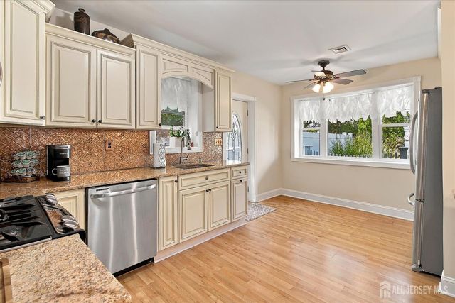 1603 W Maplewood Road, Wall, NJ 07719
