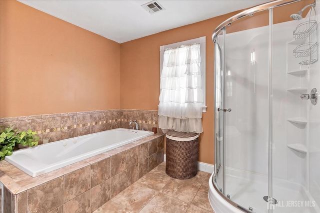 1603 W Maplewood Road, Wall, NJ 07719