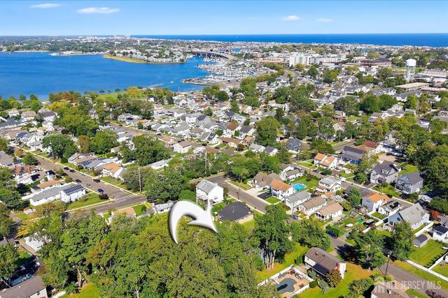 1603 W Maplewood Road, Wall, NJ 07719
