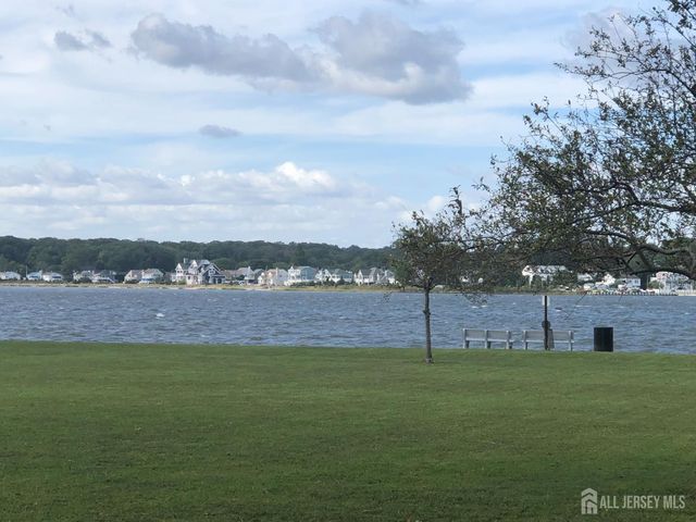 1603 W Maplewood Road, Wall, NJ 07719