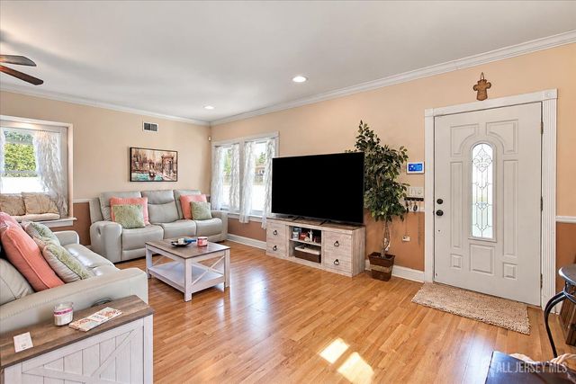 1603 W Maplewood Road, Wall, NJ 07719