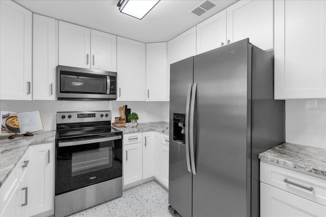 1028 LAKE BELL DRIVE, Winter Park, FL 32789