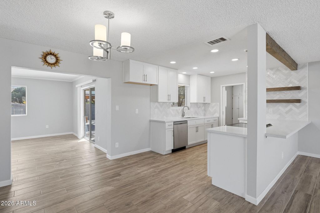 9603 W PURDUE Avenue, Peoria, AZ 85345 — photo 4
