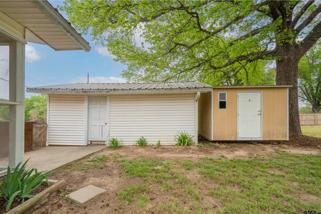 729 S Walnut, Winnsboro, TX 75494
