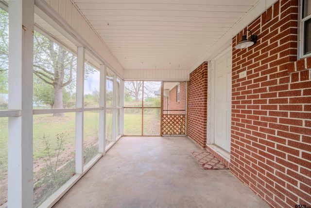 729 S Walnut, Winnsboro, TX 75494