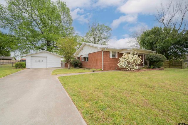 729 S Walnut, Winnsboro, TX 75494