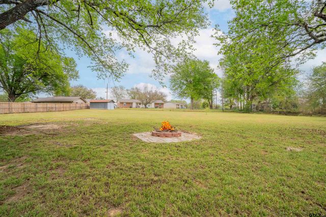 729 S Walnut, Winnsboro, TX 75494